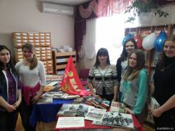 Выставка – панорама «И в огнях победного салюта, искорки людских счастливых слез..»