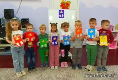 Бабушка с дедушкой рядышком